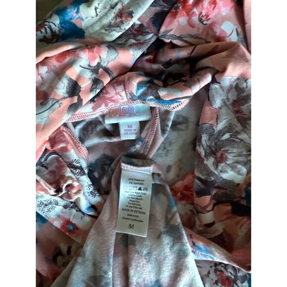 - LuLaRoe Amber Hoodie - size M pink floral - Picture 5 of 5